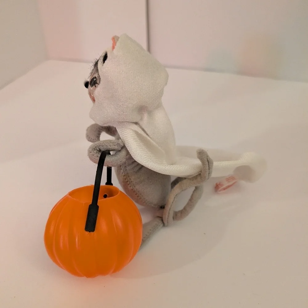 Annalee Halloween Mouse Figurine with Pumpkin Pail - 7 inches